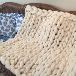 Wool Blanket Super Chunky Xxl Of Spanish Merina Sheep. 100% Merino Wool - thumbnail 3