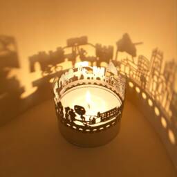 York Skyline Shadow Play - Beautiful Candle Attachment With Iconic Silhouettes, Perfect Souvenir For Fans Of York - thumbnail 3