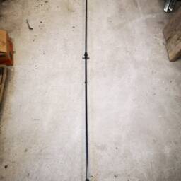 Metal Curtain Pole With Ends - Wrought Iron, Black Powder Coated Fleur De Lys End Design - thumbnail 3