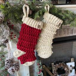 Handmade Chunky Knit Christmas Stocking - Acrylic Yarn, Farmhouse Style - thumbnail 4