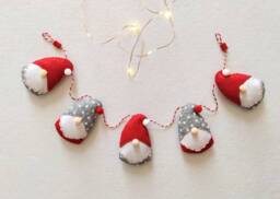 Felt Gnome Garland , Christmas - thumbnail 1
