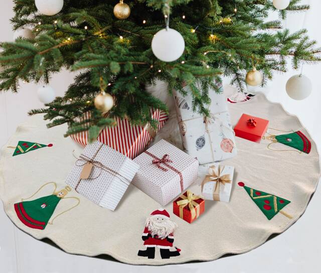 Embroidered Folk Art Christmas Tree Skirt - Traditional Santa Applique Xmas Decorations Decor - image 1