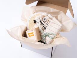Turkish Hand Towel Spa Gift Set With Organic Loofah Sponge & Natural Soap Bars, Perfect For Self-Care, Housewarming, Special - thumbnail 1