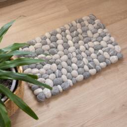 Wool Felt Pebble Rug, Handmade Stone Pom Mat