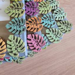 Colourful Wooden Leaf Button Photo Frame 4 X 6 Inches - thumbnail 1