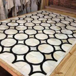 Cowhide Patchwork Rug Raw Leather Argentina - Free Shipping Rug, Model Bs.as 6' X 8', Mix Of Whites & Black - thumbnail 4