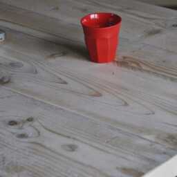 Round Dining Table Sustainable, Reclaimed Wood On Danish Tapered Oak Legs, Customisable, Vintage Collection - thumbnail 4