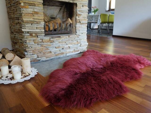 Sheepskin Burgundy Throw Genuine Leather Sheep Skin Decorative Rug Brown Comfy, Cozy, Hair Is Very Thick, Shiny - image 1