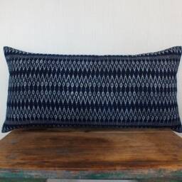 Hmong Batik Cotton Lumbar Pillow Cover Handwoven Tribal Textile Cushion - thumbnail 3