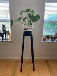 Handmade Diagonal Plant Pot Stand, Pine Wood, Various Colors - thumbnail 1