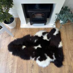 100% British Regular Jacob Undyed Rare Breed Sheepskin Rug - Reg 22 - thumbnail 3
