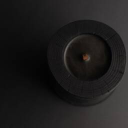 Handmade Black Beeswax Wood Candle With Wick - thumbnail 4