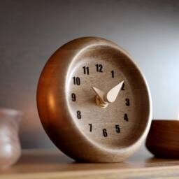 Handcrafted Walnut Wood Table Clock A Timeless Addition To Your Space - thumbnail 3