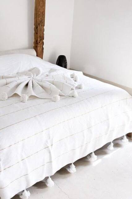 Luxury Handmade Blanket - Pom Tassel Throw Moroccan Organic Blanket Bedroom Gift Idea - image 1