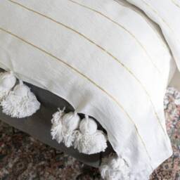 Luxury Handmade Blanket - Pom Tassel Throw Moroccan Organic Blanket Bedroom Gift Idea - thumbnail 2