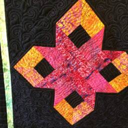 Quilted Throw - thumbnail 3