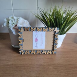 Natural Wooden Butterfly Button Photo Frame 4 X 6 Inches - thumbnail 2