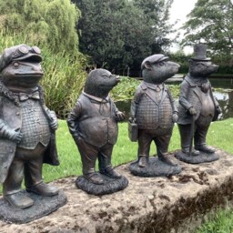 Set Of 4 Resin Ratty, Mole, Badger & Toad Figures - thumbnail 2