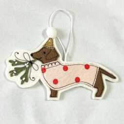 Dachshund Christmas Hat Decoration, Mistletoe, Sausage Dog, Ornament, Tree, Hanging Pink Polka Dot , Dog Lover
