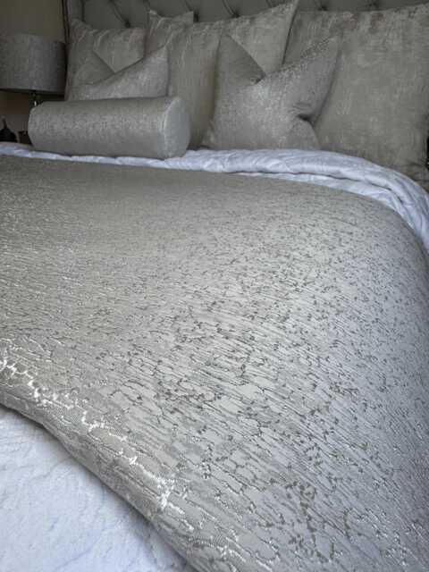 Grey Bed Runner Luxury Textured Quilted Scarf For Double - King Blake Shell Fabric - image 1