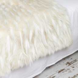 White Faux Fur Throw Blanket 240 X 65 cm - thumbnail 2