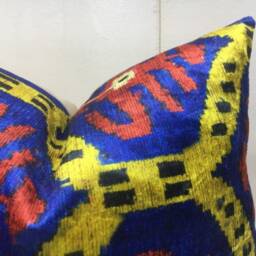 Silk Ikat Velvet Pillow Cover - 16x16 - thumbnail 2
