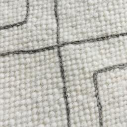 Handmade White Wool Pillow in Scandinavian Style, Kilim Throw Cushion For Bohemian & Farmhouse Homes - thumbnail 2