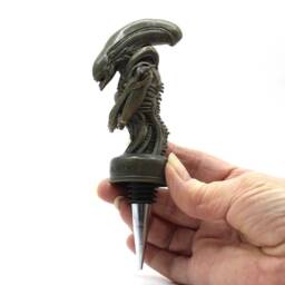 Alien Xenomorph Wine Stopper 1979 Movie Collectible - thumbnail 2