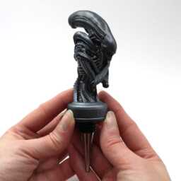Alien Xenomorph Wine Stopper 1979 Movie Collectible - thumbnail 3