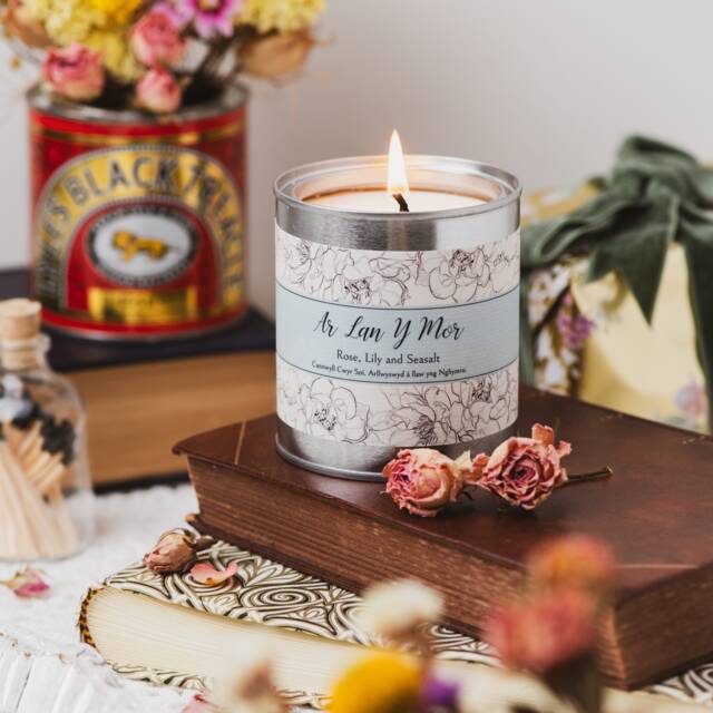 Ar Lan Y Mor Candle Rose, Lily & Seasalt Scented, Vegan Soy Wax - image 1