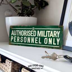 Authorised Military Personnel Only Metal Sign - Vintage Worn Rusty Look Print Ww2 Army - thumbnail 1