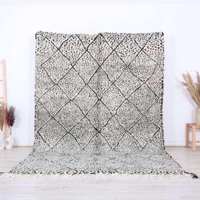 Moroccan Rug, Berber Rug, White & Black Beniouarain Rug 7x10 Ft - image 1