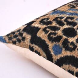 Handloom Silk Velvet Ikat Pillow Cover, Decorative Cushion - thumbnail 3
