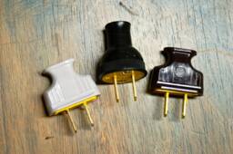 Vintage Style 2 Prong Electrical Plug Black Brown Or White. Top Quality Supplies For Your Handmade Lighting, Lamps, Pendants Etc