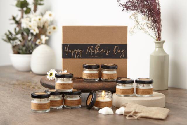 Personalised Mother's Day Gift Set, 9 Scented Soy Wax Candles & 5 Melts. Gift, Mothers For Mum - image 1
