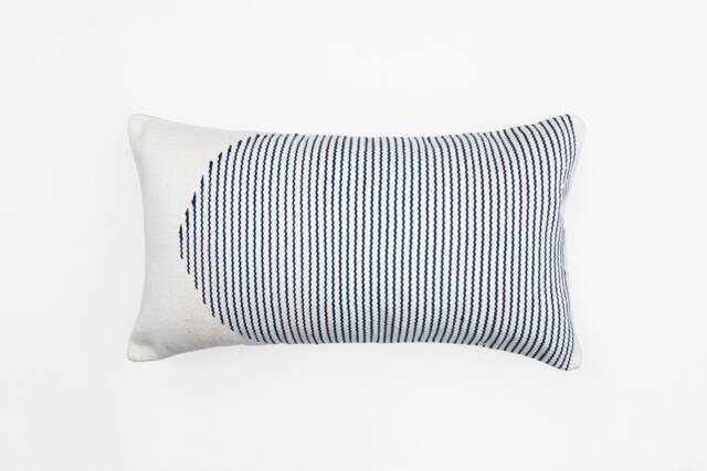 White Archways Handmade Kilim Pillow Cover Minimalist Throw Pillow Cotton Pillowcase Lumbar Spring Living Room Decor16x26 20x20 - image 1