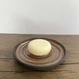 Handmade Black Clay Soap Dish Ridged Ceramic Shampoo Bar Holder - thumbnail 2