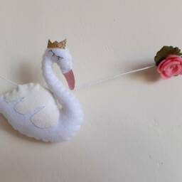 Swan Garland, Felt Wall Hanging, Girls Room Decor, Nursery Decoration, Animal Themed Room, Floral, Bedroom Banner - thumbnail 2