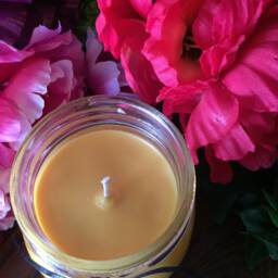 Hawaiian Paradise Handmade Hand Poured 16 Oz Soy Candle in Mason Canning Jar With Rustic Metal Lid - thumbnail 3