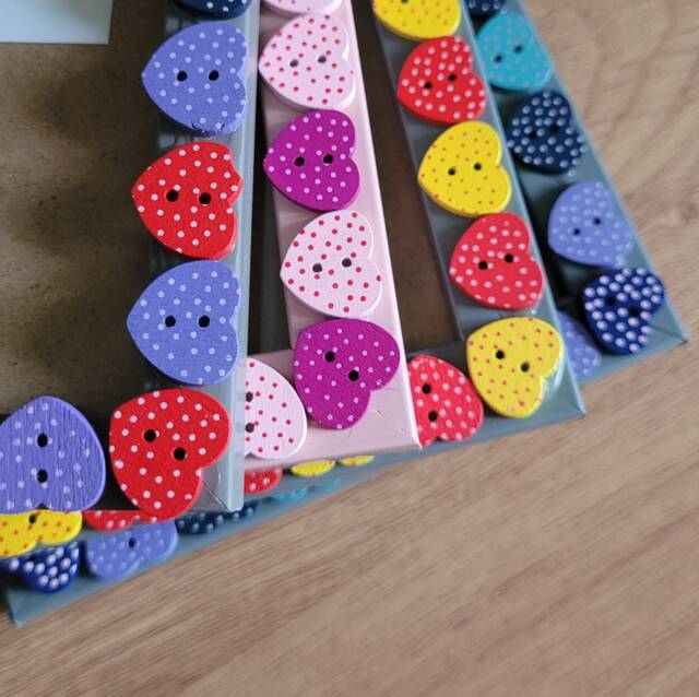 Colourful Wooden Polka Dot Heart Shaped Button Photo Frame 4 X 6 Inches - image 1