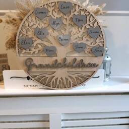 Wooden Personalised Family Tree - Gift Custom Made Home Decor Handmade Wall Mount Free Stand Hearts Upto 50 Names 3 Sizes - thumbnail 3