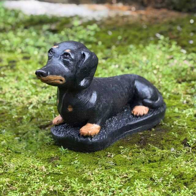 Garden Dachshund Dog Statue Concrete Figurine Cement Animal Ornament Front Door Decoration Memorial Wildlife Sculpture - image 1