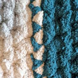 Chunky Chenille Block Colored Blanket - thumbnail 2