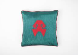 16x16 Green Silk Pillow , Silk Pillow, Hands-On-Hips Embroidery Pillow Cushion Kutnu Decorative Pillowcase