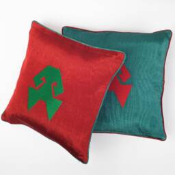 16x16 Green Silk Pillow , Silk Pillow, Hands-On-Hips Embroidery Pillow Cushion Kutnu Decorative Pillowcase - thumbnail 2