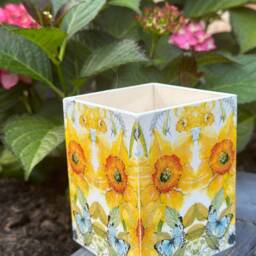 Wooden Pencil/Pen Pot - Yellow Daffodils Decoupage Floral , Makeup Pot Organiser Stationery Organiser - thumbnail 2