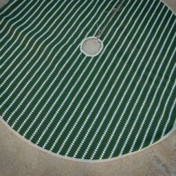 Green Christmas Tree Skirt Large Xmas Skirts Holiday Decor Swedish Ornament - thumbnail 2