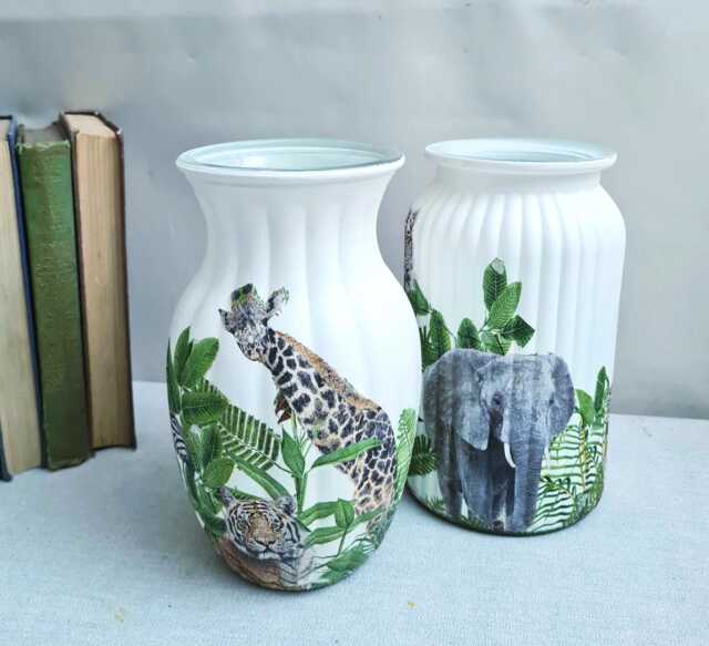 Safari Elephant Animal Ribbed Glass Vase, Jungle Wild Animals Home Decor, Hand Decorated - image 1