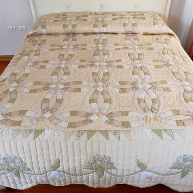 Double Wedding Ring Hand-Quilted Quilt, Neutral Beige Amish Style Patchwork, One-Of-A-Kind Cotton Bedding, Custom Heirloom Queen-Cal King - image 1