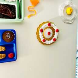 Jelly Cake Wall Hanging/Funky/ Kitschy/ Glitter/ Fake Food/ Pop Art - thumbnail 4